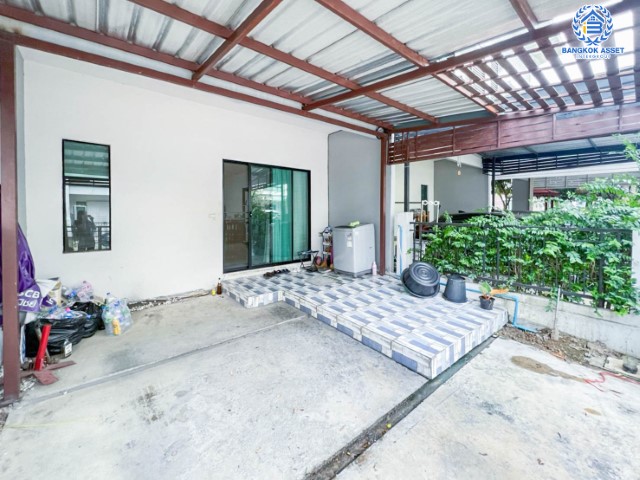 *****ทาวน์เฮ้าส์มือสองย่านนนทบุรี ม.โมดิวิลล่า ปิ่นเกล้า-วงแหวนฯ เนื้อที่มากถึงเกือบ 19 ตร.ว. ฟังก์ชัน 3 ห้องนอน 2 ห้องน้ำ 2 ที่จอดรถ แถมฟรี! 2 เครื่องปรับอากาศ, 1 เครื่องทำน้ำอุ่น บนทำเลดี เชื่อมต่อถ.กาญจนาฯ, ถ.บรมราชชนนี ใกล้เซ็นทรัลปิ่นเกล้า และรถไฟฟ้า "สถานีสามแยกบางใหญ่"